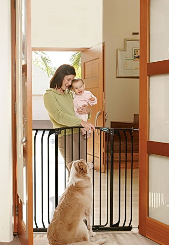 Bindaboo Extra Tall Hallway Pet Gate Black B1124